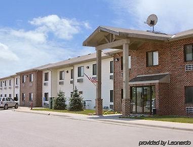 Americas Best Value Inn Missouri Valley Bagian luar foto