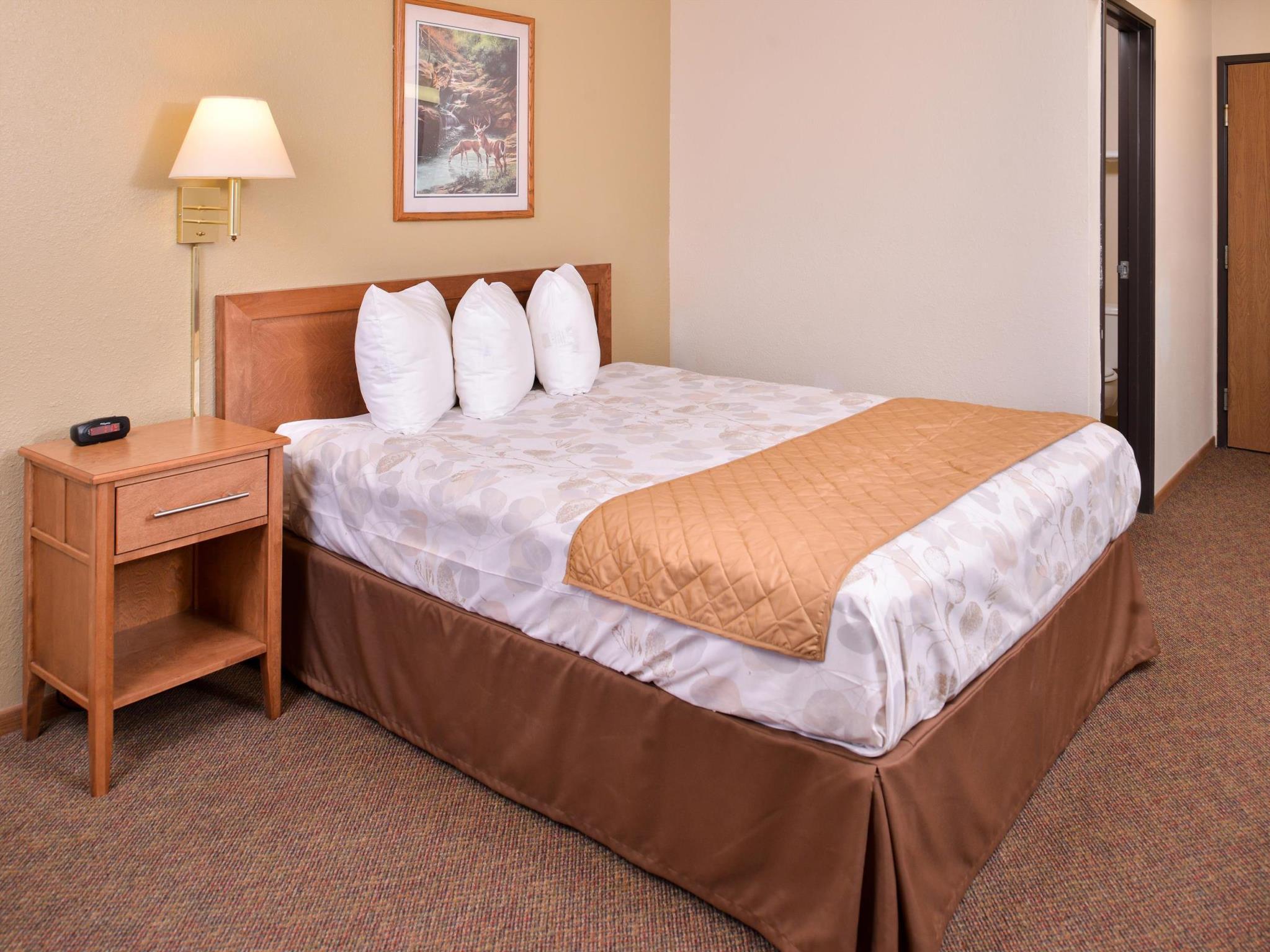 Americas Best Value Inn Missouri Valley Bagian luar foto
