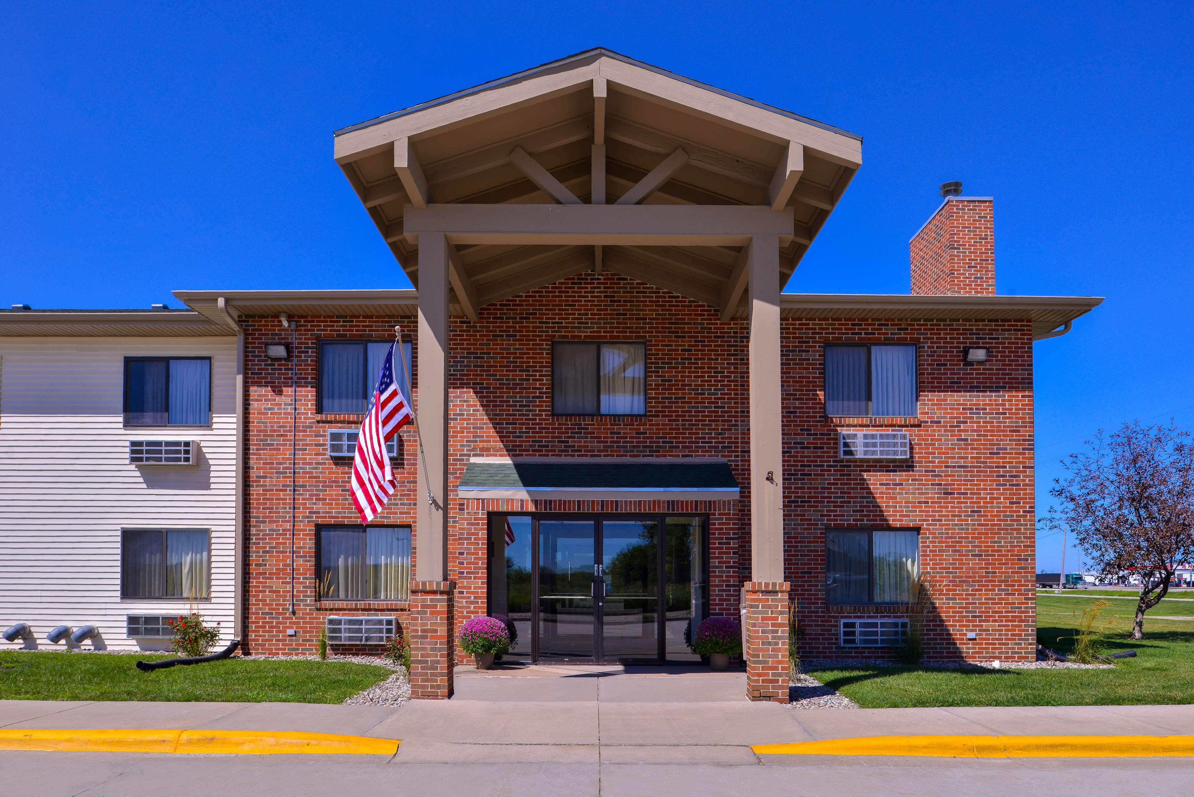 Americas Best Value Inn Missouri Valley Bagian luar foto