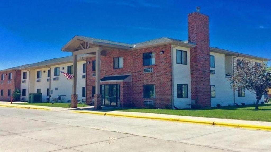 Americas Best Value Inn Missouri Valley Bagian luar foto