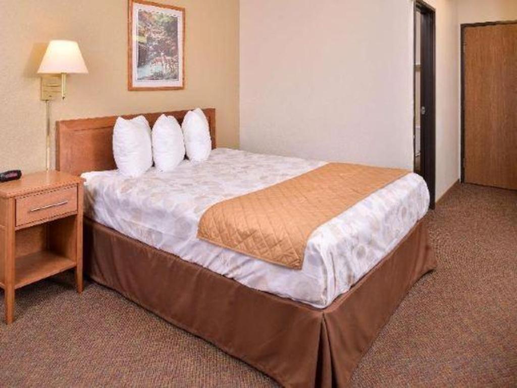 Americas Best Value Inn Missouri Valley Bagian luar foto