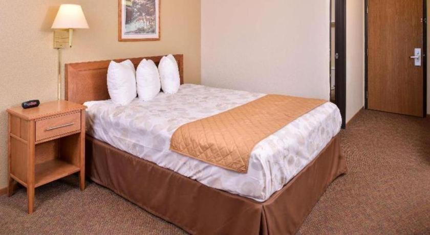 Americas Best Value Inn Missouri Valley Bagian luar foto