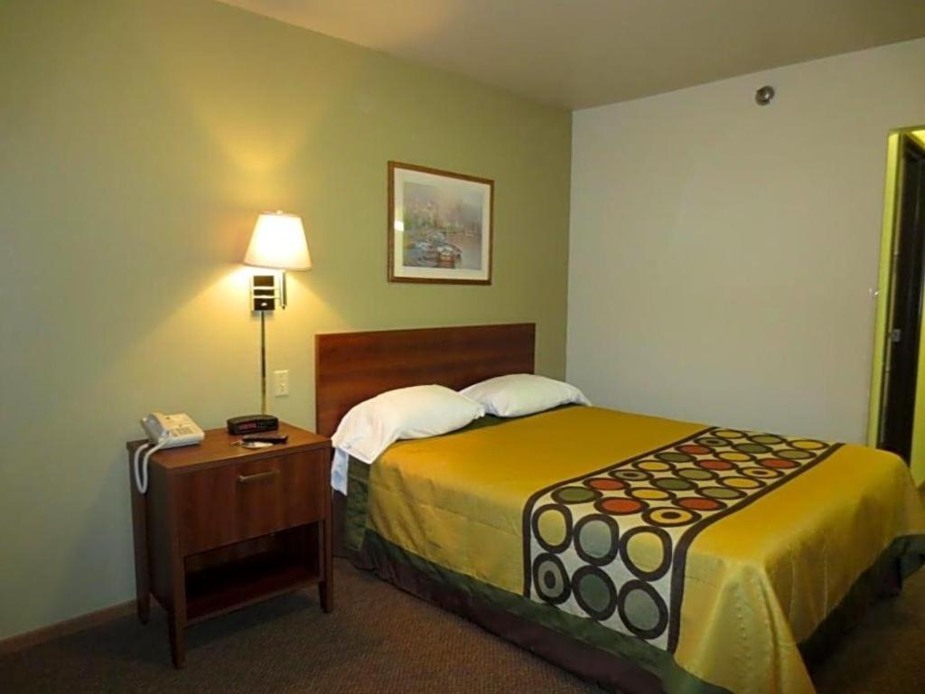 Americas Best Value Inn Missouri Valley Bagian luar foto