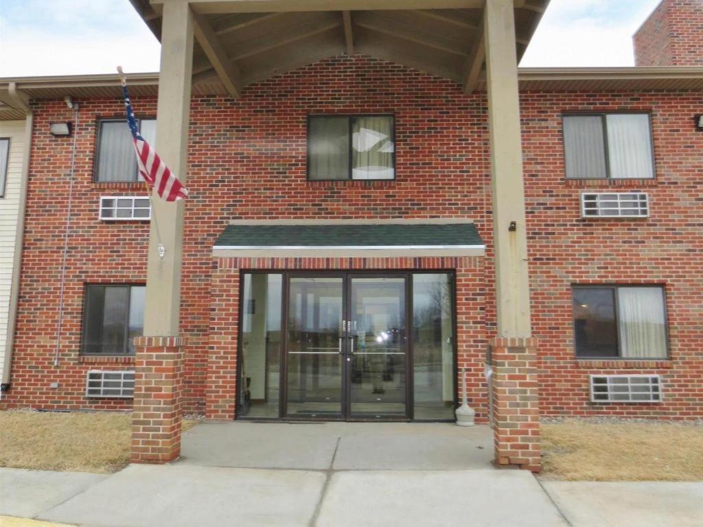 Americas Best Value Inn Missouri Valley Bagian luar foto