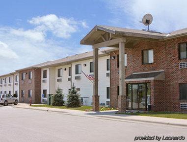 Americas Best Value Inn Missouri Valley Bagian luar foto